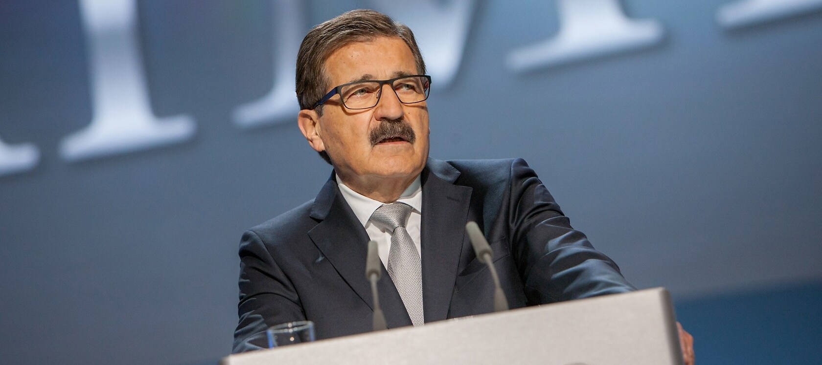 Dr. Manfred Bischoff - Vorsitzender des Aufsichtsrats der Daimler AG