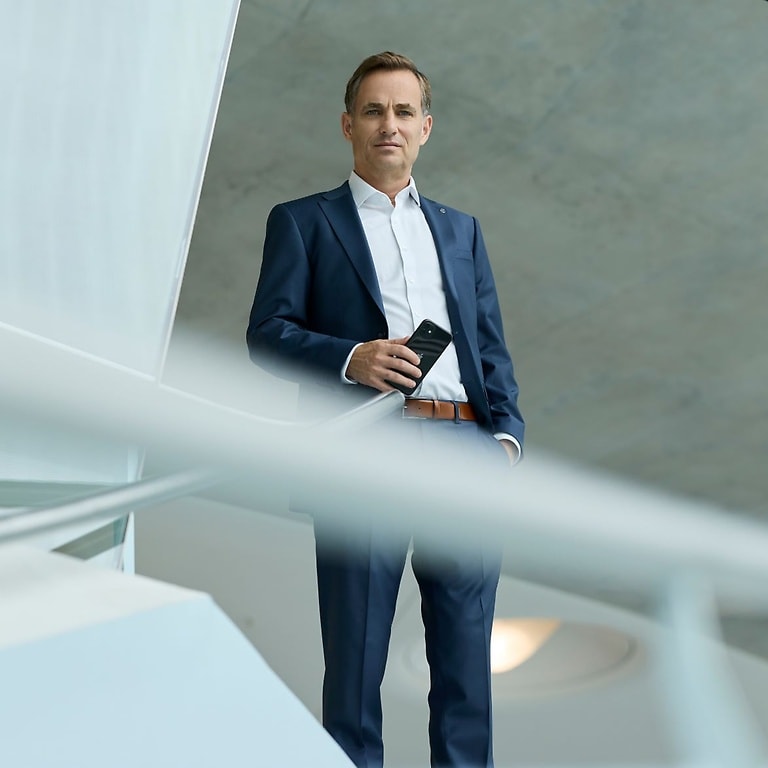 Olaf Schick, Vorstandsmitglied der Mercedes-Benz Group AG, Integrität, Governance & Nachhaltigkeit.