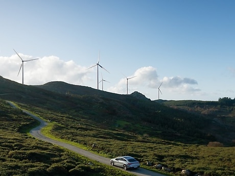 Positionspapier Erneuerbare Energien und grüne Produktion.
