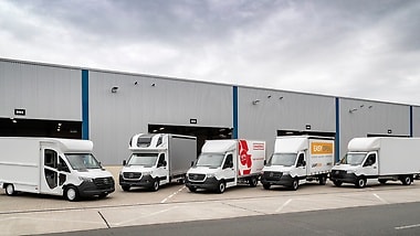 At the Mercedes-Benz plant Ludwigsfelde the open Sprinter variants are being assembled – which means: the pickup and the chassis.