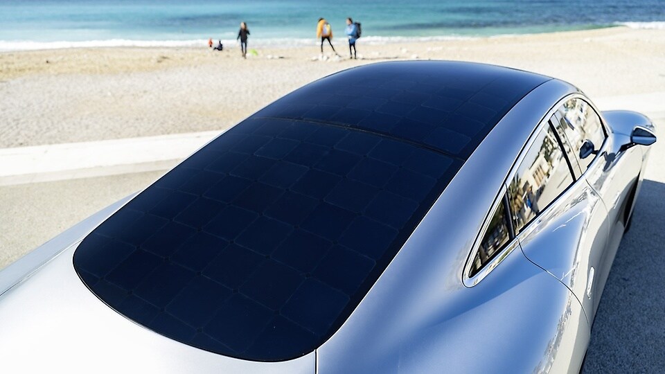 The power from the solar roof feeds the 12-volt battery, which in turn supplies auxiliary loads.