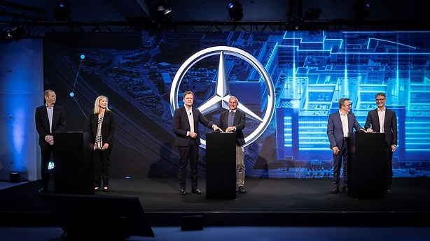 Mercedes-Benz eröffnet mit dem Electric Software Hub eine Software-Integrationsfabrik am Standort Sindelfingen.