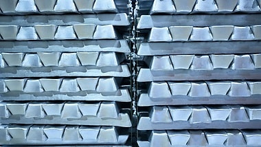 Mercedes-Benz and Hydro are intensifying their partnership to bring more low-carbon material into series production.