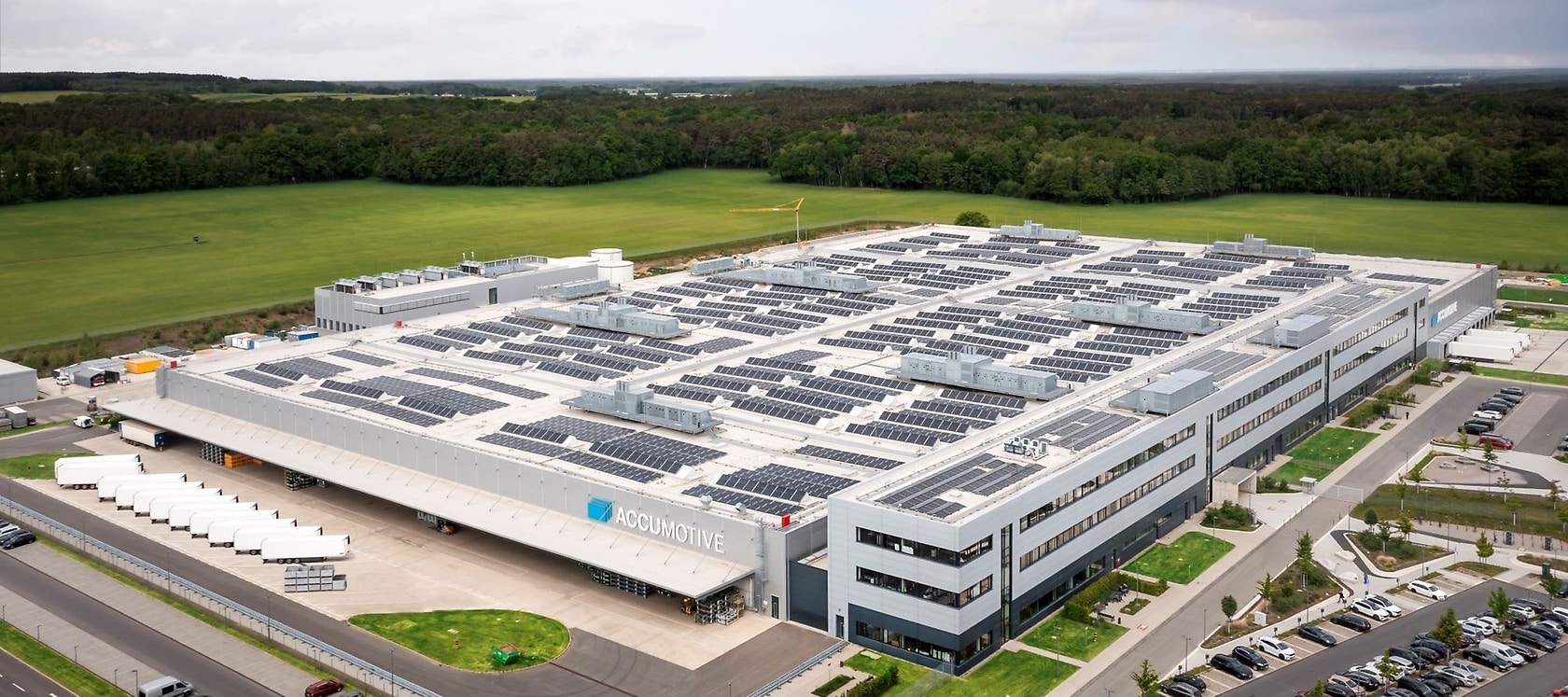 Die Mercedes-Benz Tochter Accumotive erstreckt sich über zwei Werkteile mit einer Gesamtfläche von 125.000m².