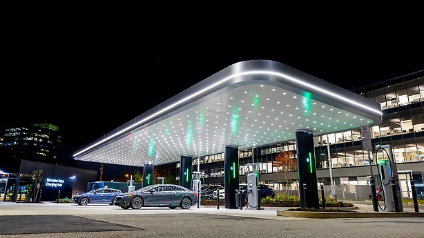 Mercedes-Benz High Power Charging.