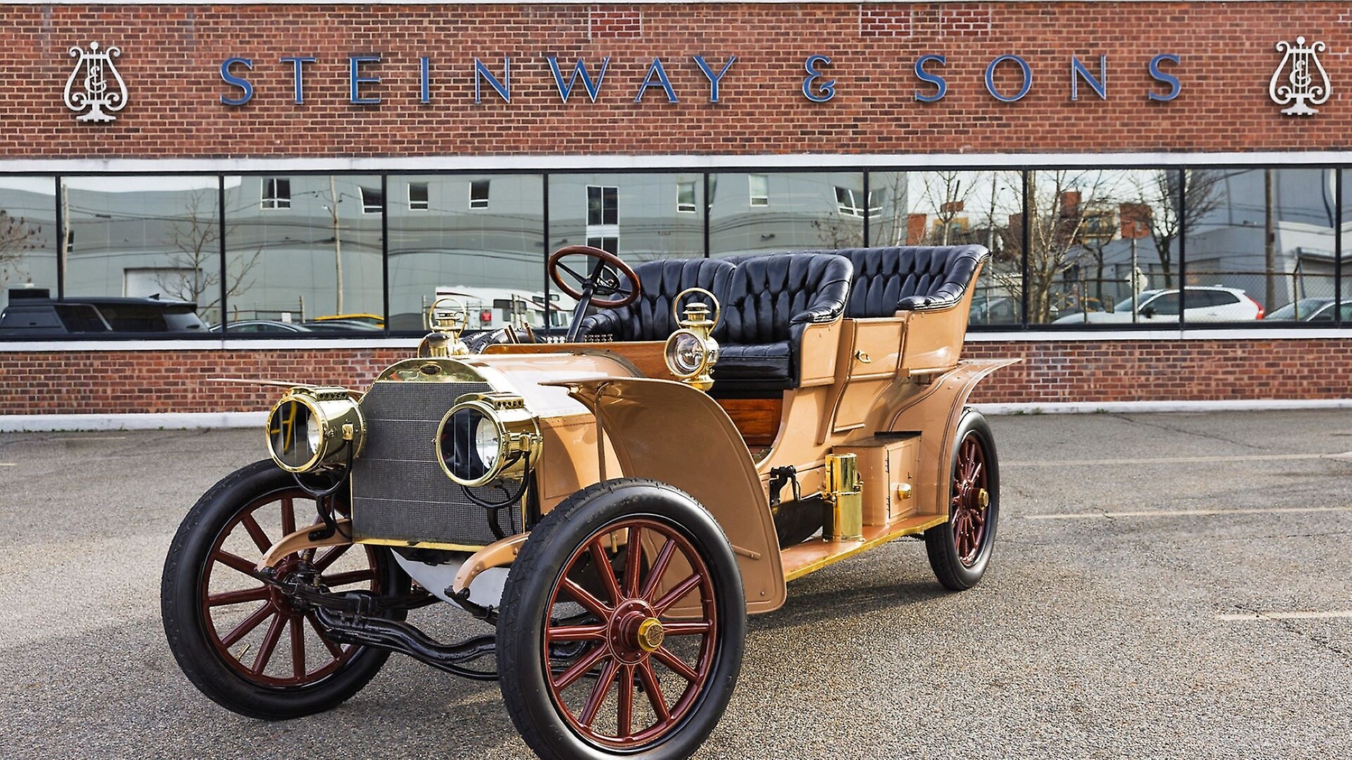 Der „American Mercedes“ wurde im Zeitraum von 1905 bis 1907 gebaut. Die damals produzierte Stückzahl wird auf unter 100 Fahrzeuge geschätzt.
