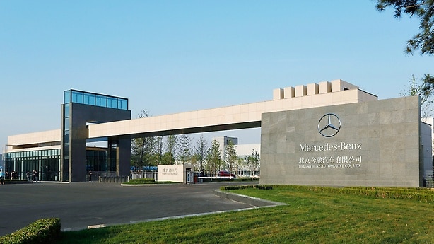 Beijing Benz Automotive Co. Ltd. (BBAC) hat eine lokale Motoren- und Batterieproduktion am bestehenden Standort im Yizhuang Industrial Park in Peking, China, aufgebaut.