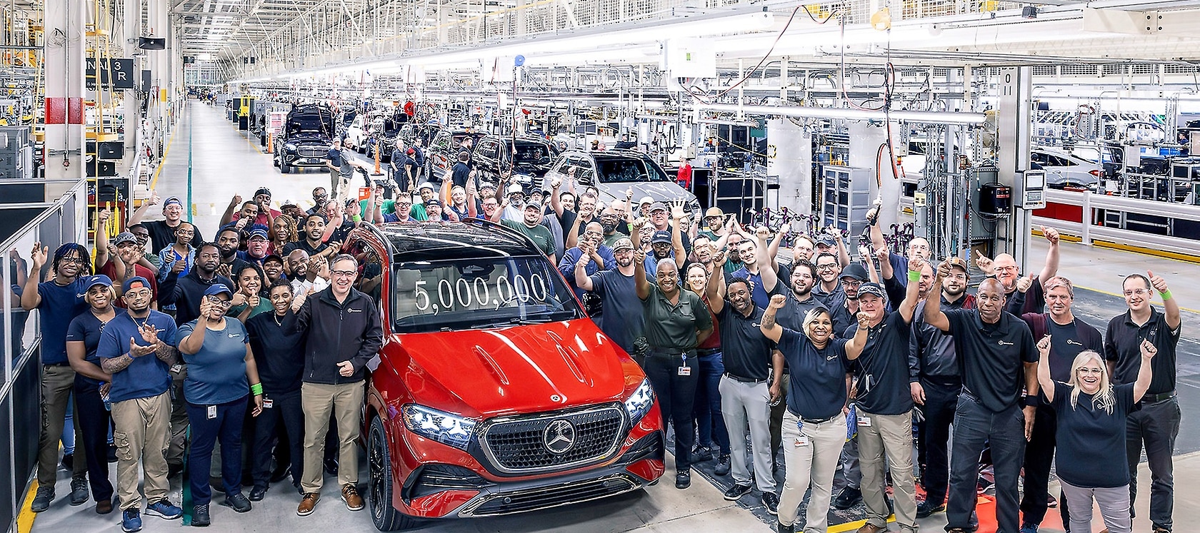 Feierlichkeiten zum fünfmillionsten Fahrzeug aus dem Mercedes-Benz Werk Tuscaloosa.