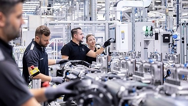 Produktionsumfänge für das zukünftige Top-End Segment stärken das Werk als Kompetenzzentrum für Antriebstechnologien.