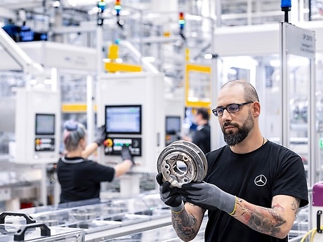 Mercedes-Benz Produktion Untertürkheim.
