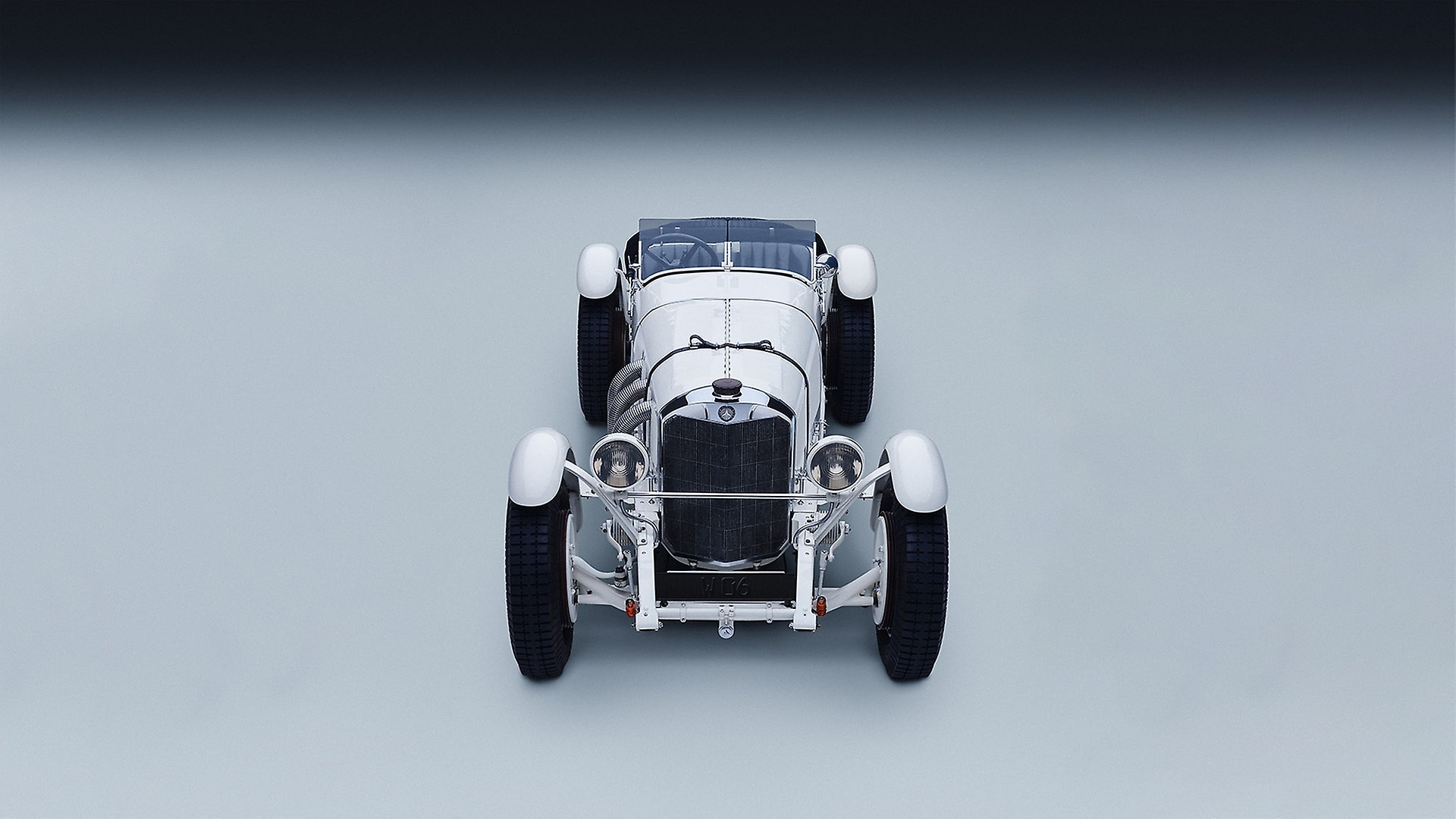 Mercedes-Benz SSK (W 06), Produktionszeit 1928 bis 1932. Fahrzeug aus dem Jahr 1928. Studioaufnahme von vorn aus dem Jahr 2025.