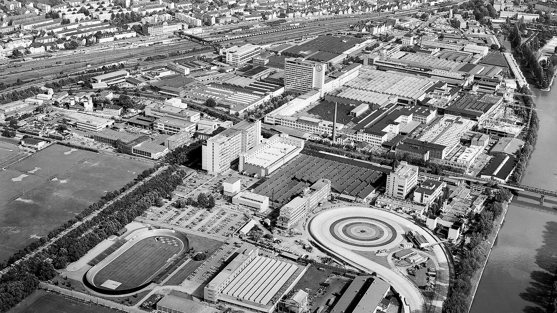 Untertürkheim site in the year of 1977.