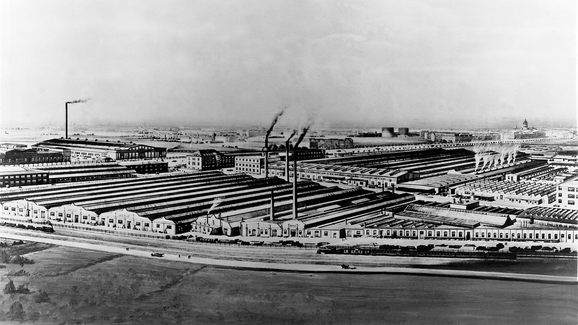 Aerial view of the plant of Mannheim, around 1920.