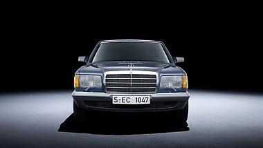 1979: Mercedes-Benz 500 SEL (W126).