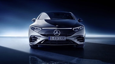 Mercedes-Benz EQS Black-Panel-Design.