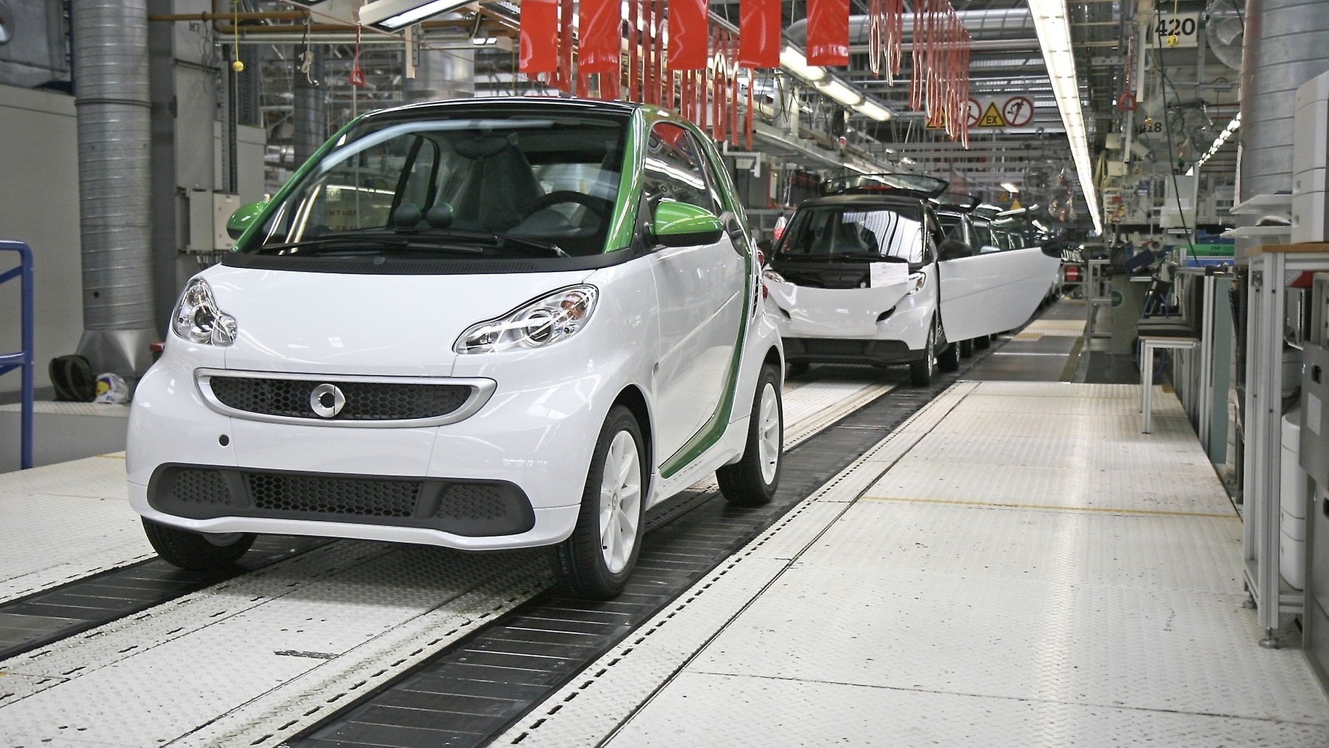 Start des neuen smart fortwo electric drive.