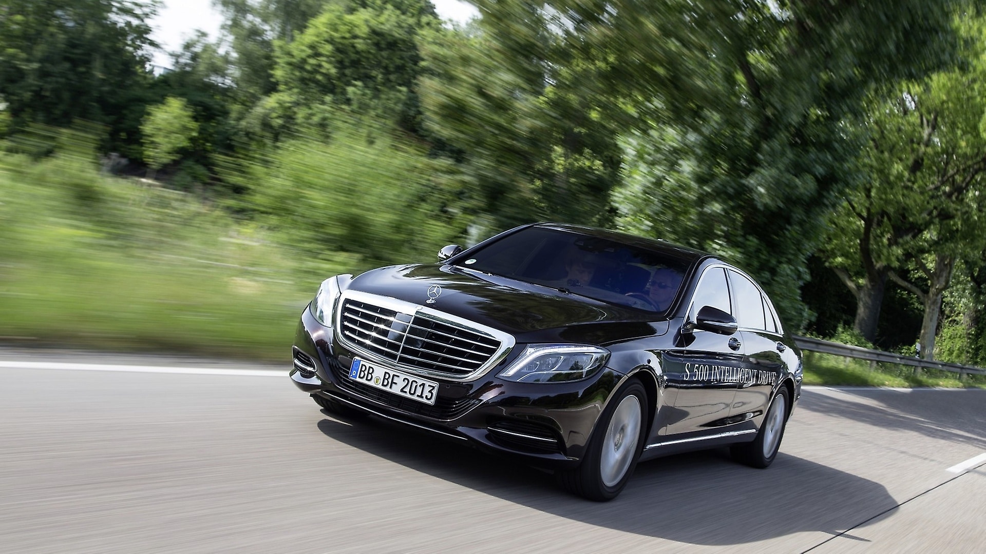 S 500 INTELLIGENT DRIVE research vehicle.
