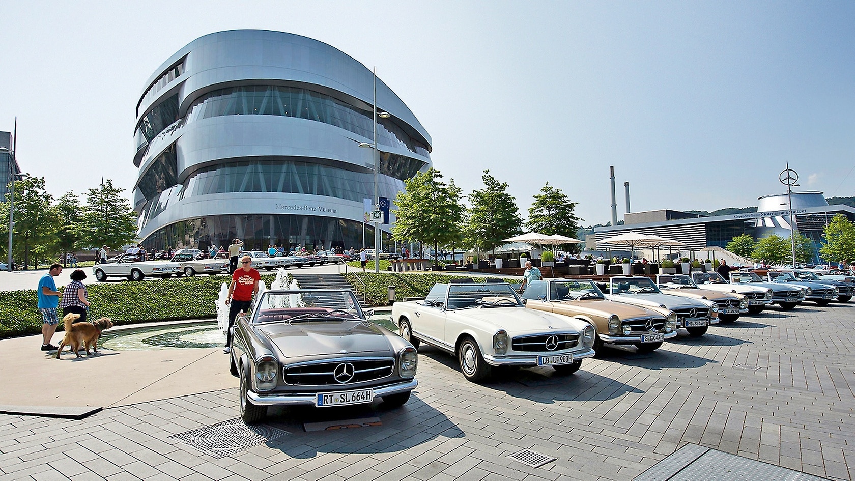 Mercedes-Benz Museum Außenansicht
