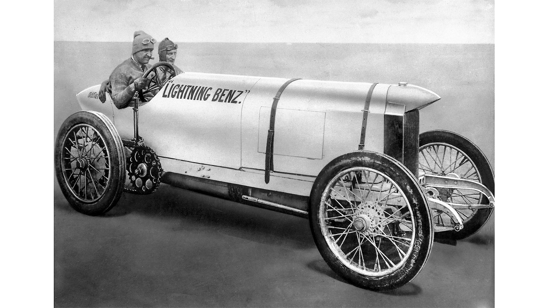 With a top speed of 228 km/h, it was the fastest vehicle in the world in 1911: the Blitzen-Benz.