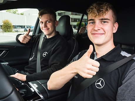 Größte Fahraktion für Beschäftigte bei Mercedes-Benz: „Steig ein!“
